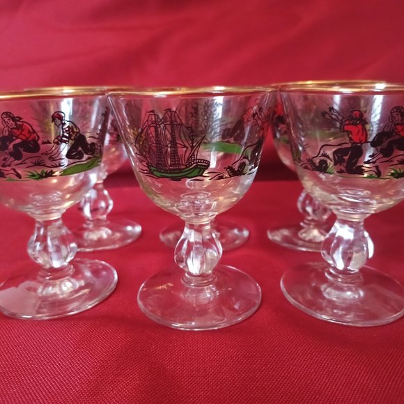 Midcentury Vintage Set of 6 Libbey Treasure Island Motif Pedestal Glasses - Picture 5 of 12